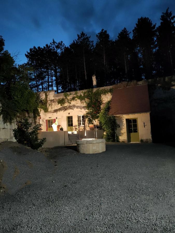 Aux Trois Tilleuls Bed & Breakfast Loches Exterior photo