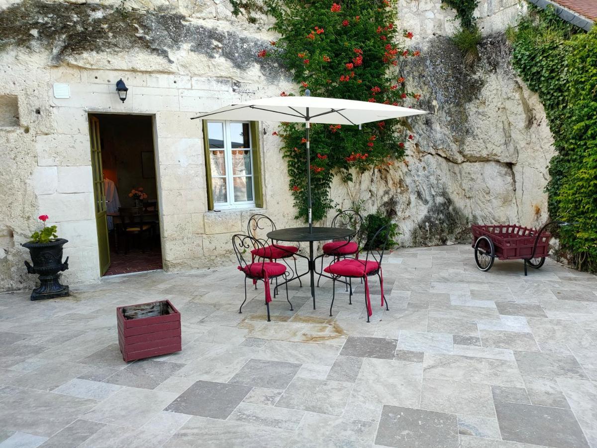Aux Trois Tilleuls Bed & Breakfast Loches Room photo