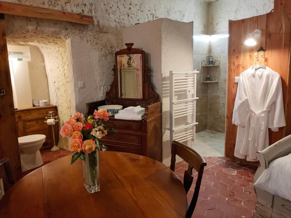 Aux Trois Tilleuls Bed & Breakfast Loches Exterior photo