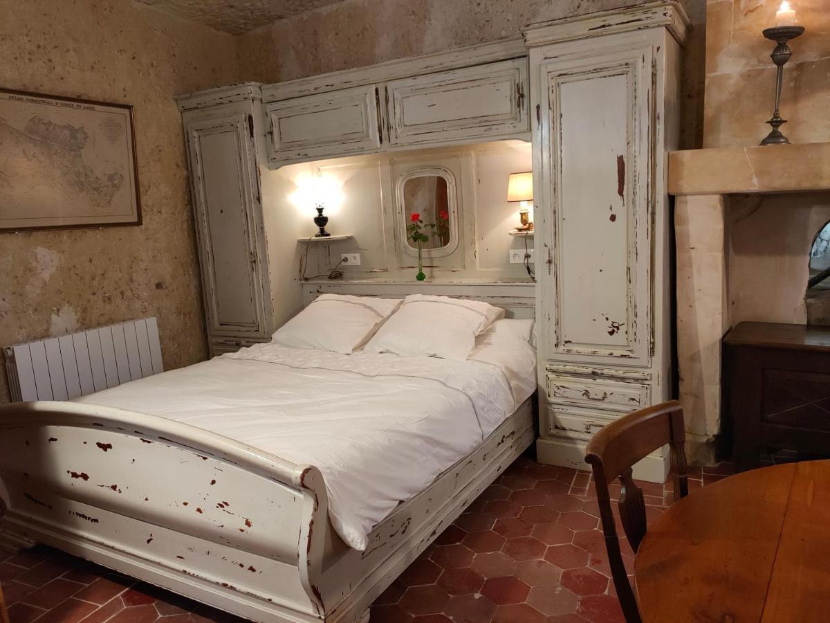 Aux Trois Tilleuls Bed & Breakfast Loches Exterior photo